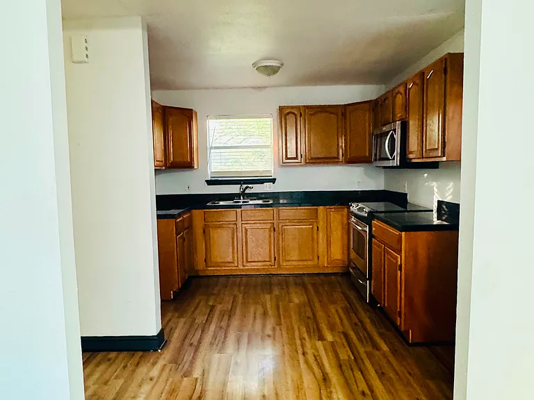 5206 Pond Lake Dr #2 — Photo 42