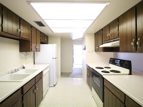 4th image of 4354 W Sandra Cir