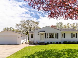342 Crestridge Dr, Waterloo, IA 50702