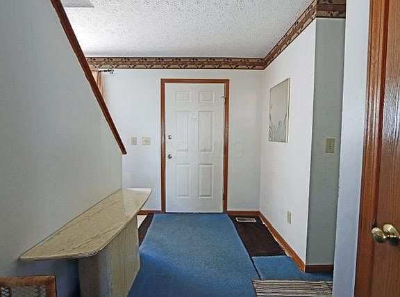 3rd image of 2091 Queens Meadow Ln