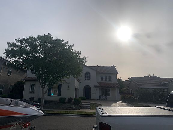 3rd image of 621 Stetson Dr