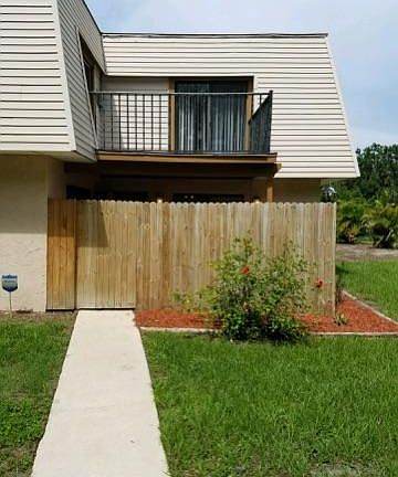 2nd image of 96 Springwood Sq