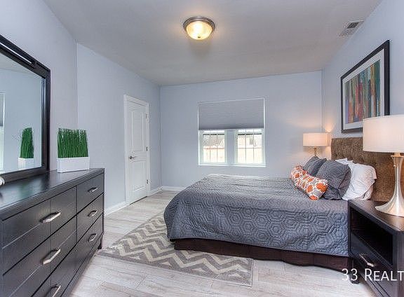 5th image of 15 N Vail Ave APT 205
