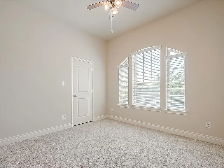 14113 Timber Bluff Dr — Photo 21