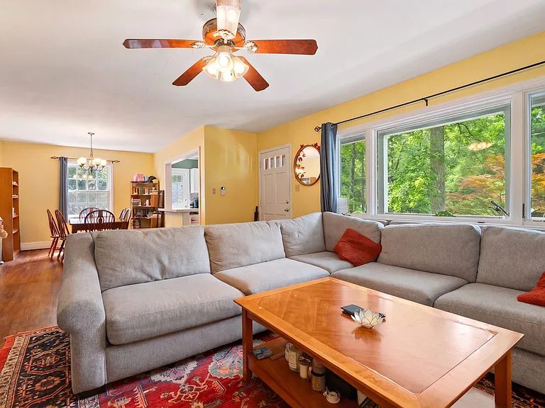 3002 Medlin Dr — Photo 3