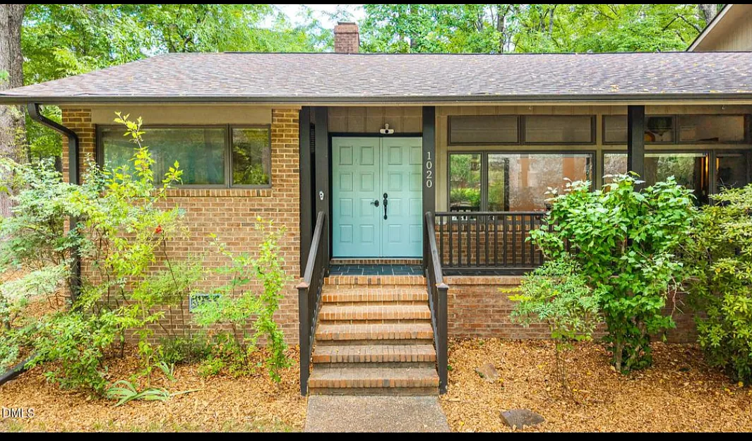 4 bed, 2587 sqft, $4,500 — Photo 3