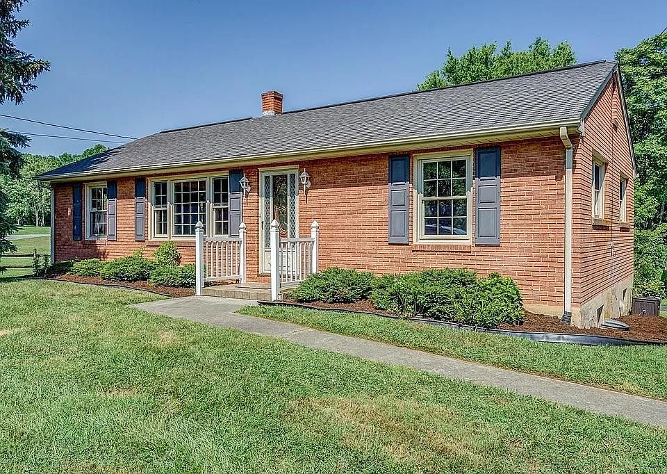 2323 Stoney Battery Rd, Troutville, VA 24175 Zillow