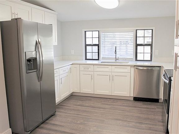 5th image of 9818 Lake Georgia Dr