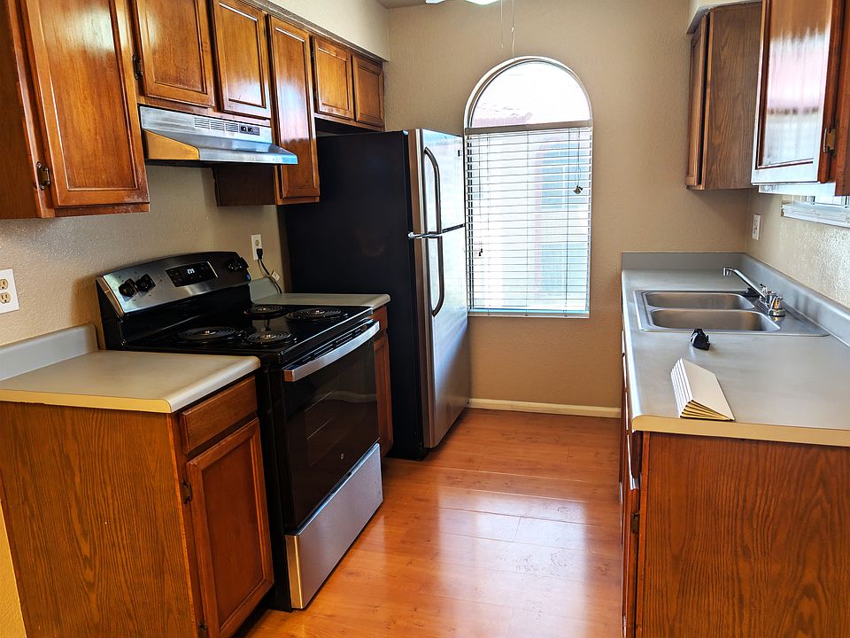 Kitchen, brand new stove oven
