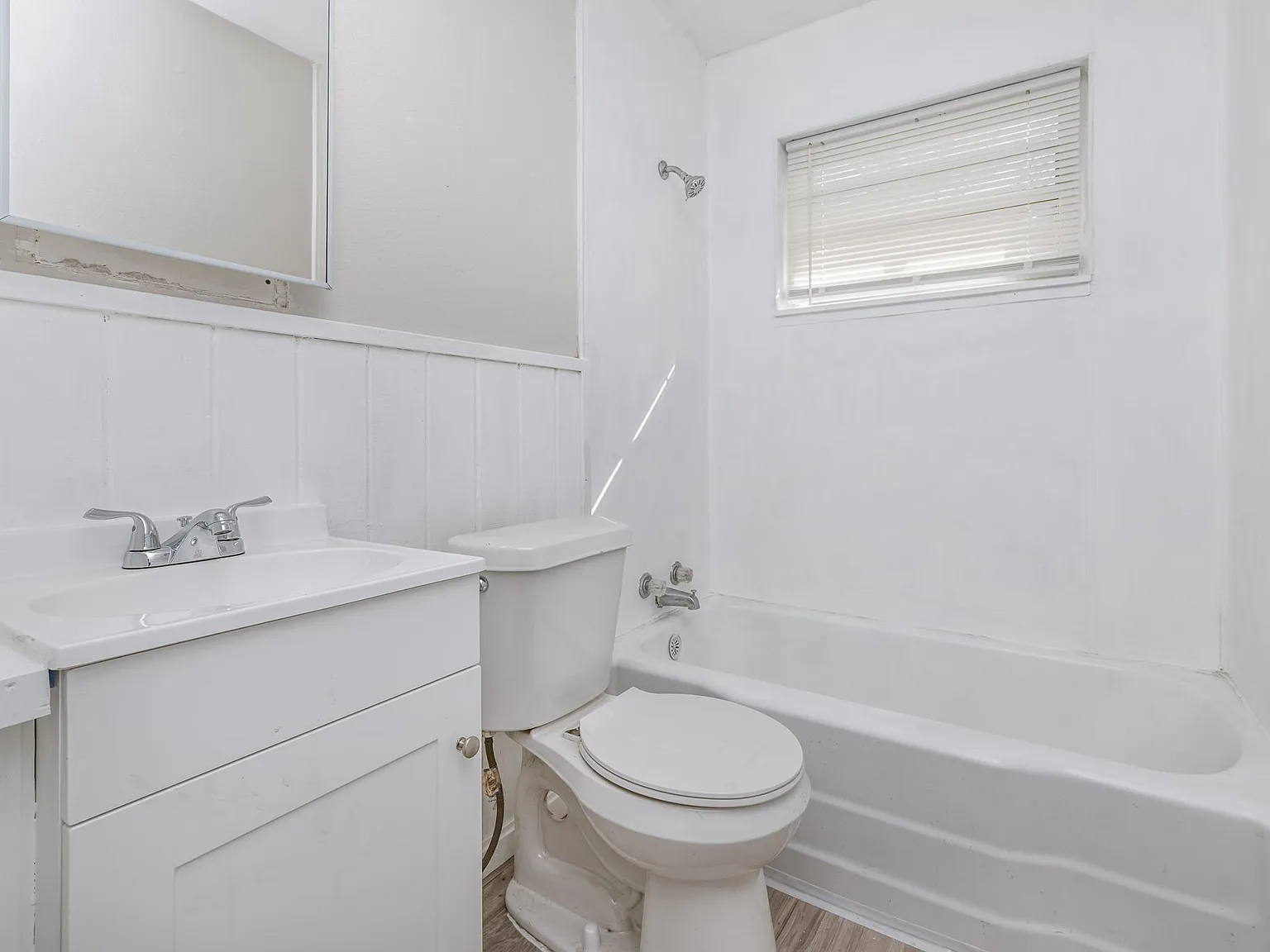 2 bed, 694 sqft, $995 — Photo 3