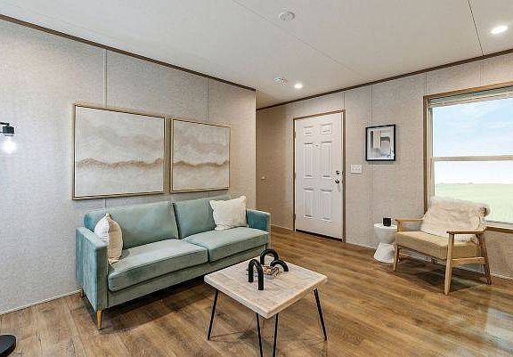 3rd image of 461 W Lytle St Lot 41
