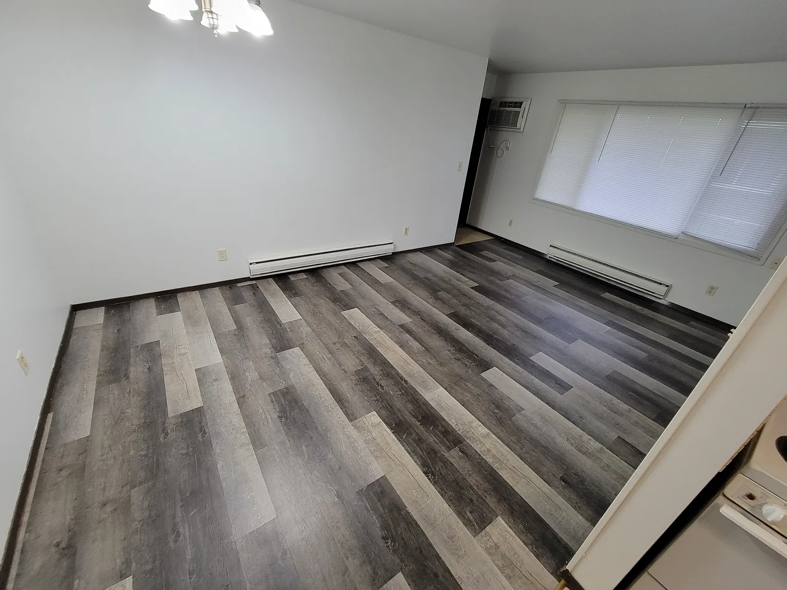 1 bed, 500 sqft, $850 — Photo 3