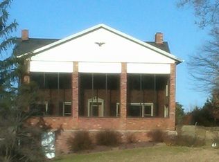 49564 Duke Rd, East Liverpool, OH 43920