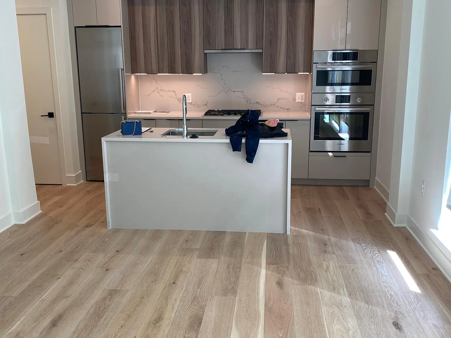 1 bed, 730 sqft, $3,150 — Photo 4