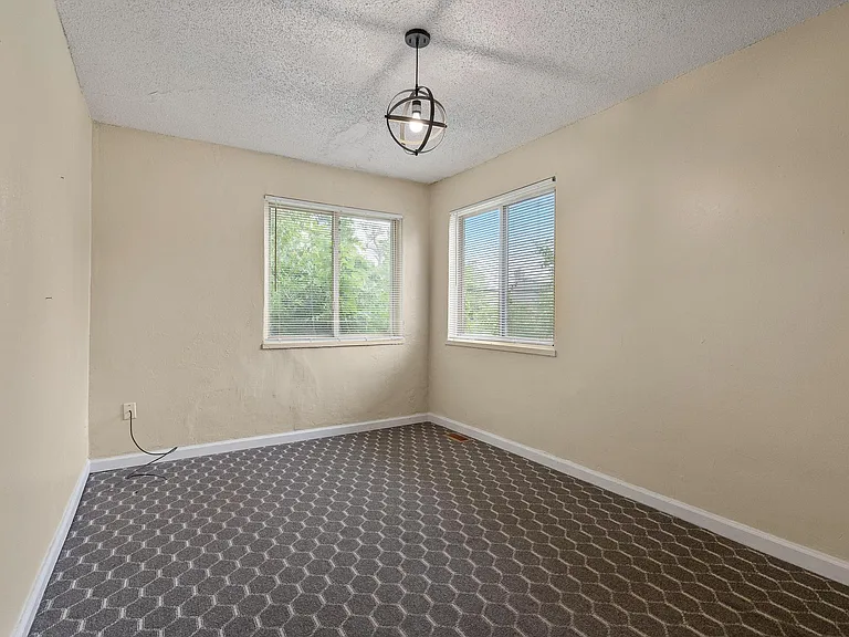 117 Elizabeth St #3 — Photo 5