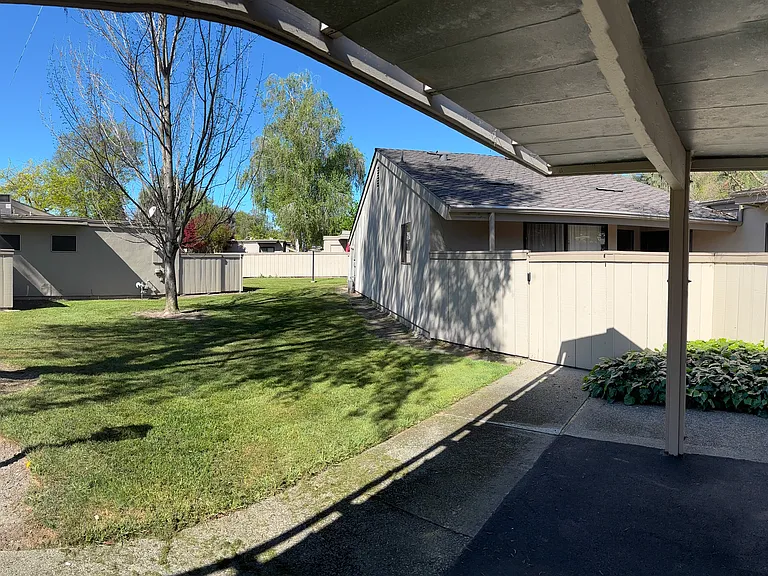 3450 W Benjamin Holt Dr — Photo 16