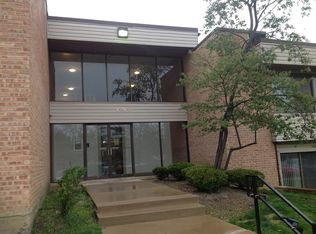 1095 N Sterling Ave APT 203, Palatine, IL 60067