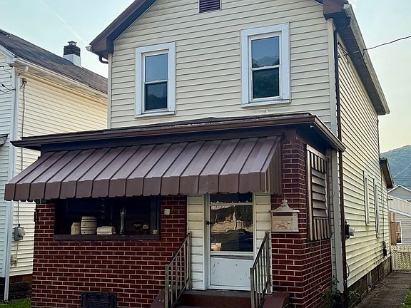 2nd image of 1315 6th Ave