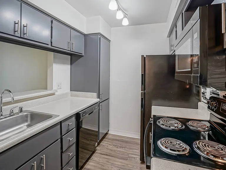Upgraded Lighting Package - Kitchen - Gold Interior