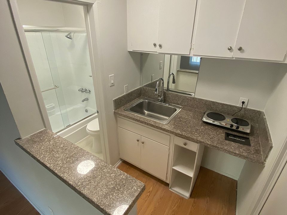 2nd image of 12520 Pacific Ave #13