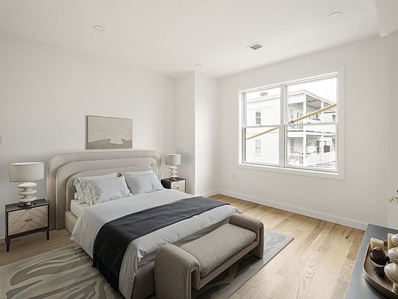 5th image of 25 Hillsboro St #1