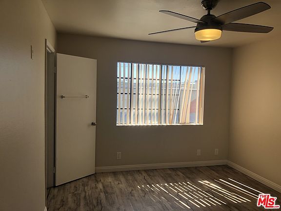 4th image of 727 W Hyde Park Blvd APT 201