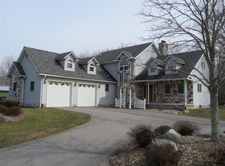 13099 Hill Rd, Riley, MI 48041