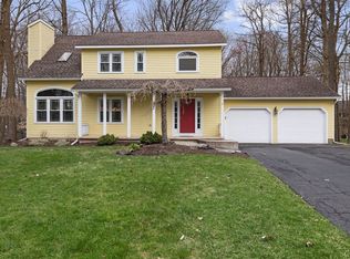2856 Hiltonwood Rd, Baldwinsville, NY 13027