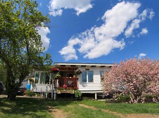 5322 E 43rd St, Cold Lake, AB T9M 2A3