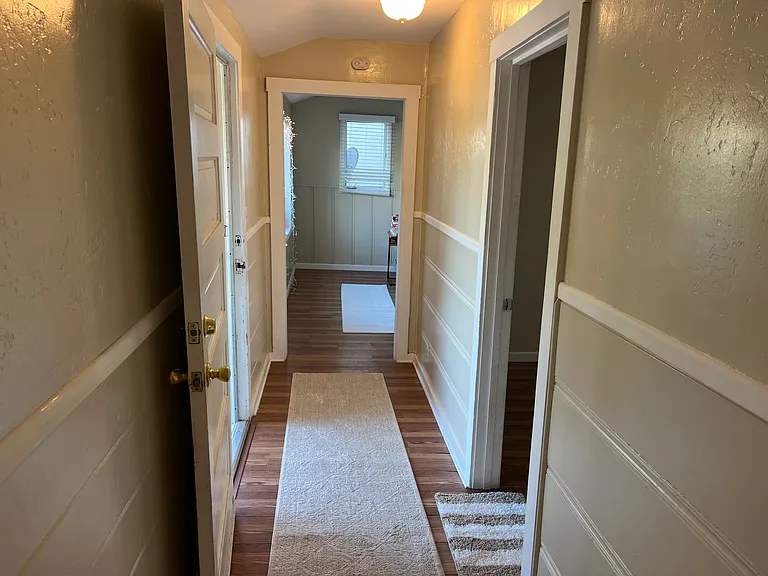 251 Laurel St — Photo 17