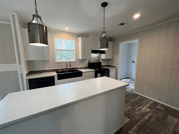2nd image of 4235 Kristen St