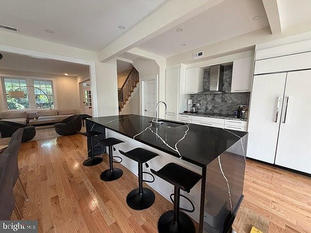 1st image of 2940 Bellevue Ter NW