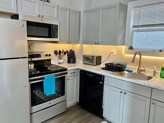 3rd image of 3022 Arapahoe St APT 1