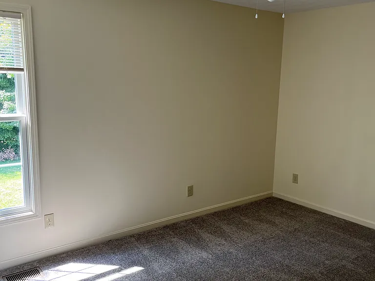 9711 Pekin Rd — Photo 14