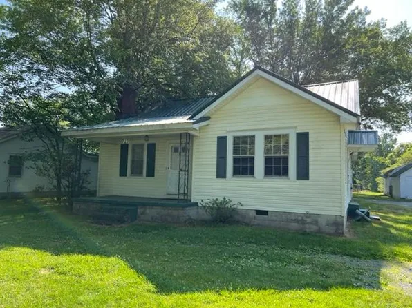 729 Westside Dr, Tullahoma, TN 37388
