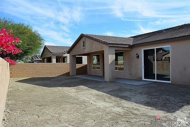 1st image of 81300 Avenida Romero