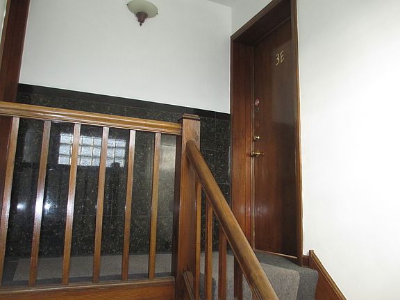3rd image of 1516 N Harlem Ave APT 3E