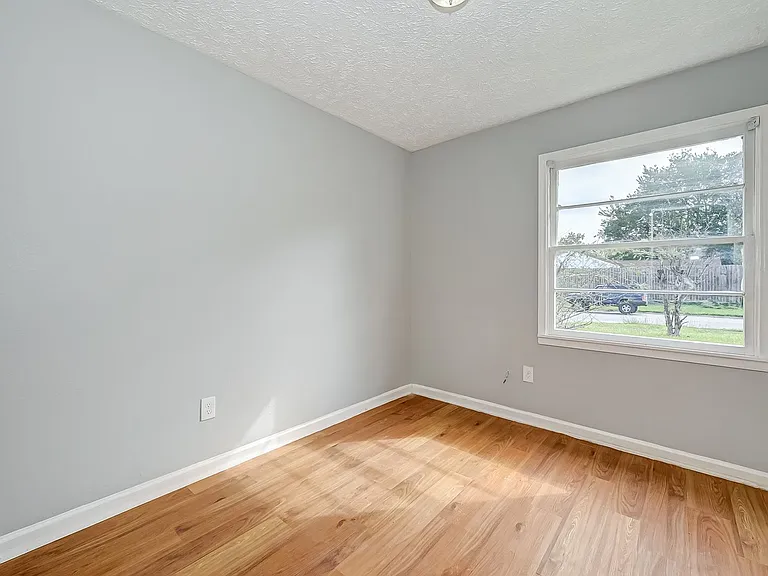 7946 Jutland Rd — Photo 7