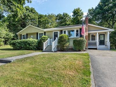 6 Richard St, Foxboro, MA, 02035