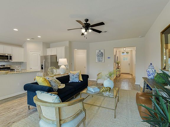 4th image of 408 Red Matador Ln