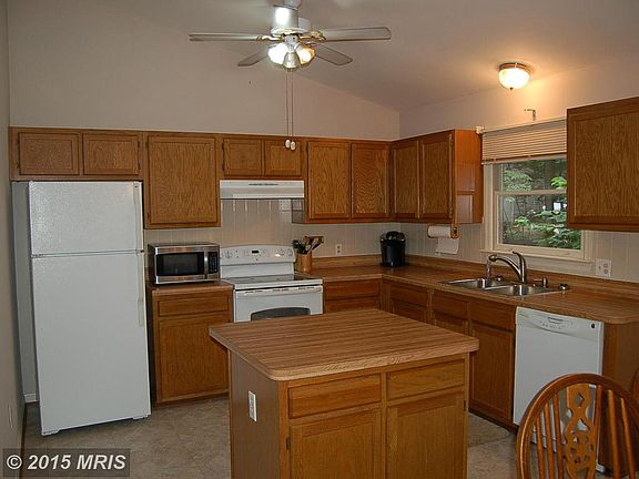 4th image of 12500 Henkins Ln
