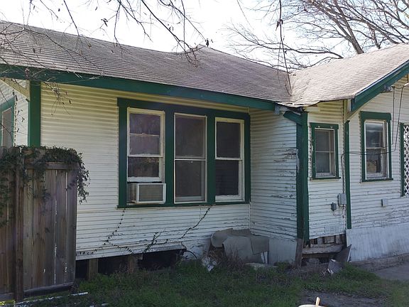 4th image of 443 Hammond Ave