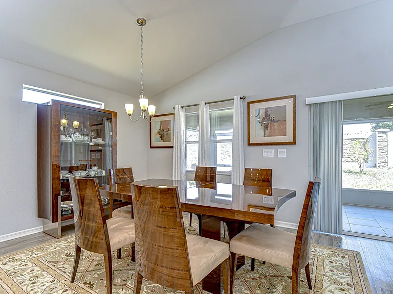 6731 Castle Green Pl — Photo 3