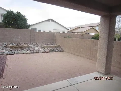 9066 E Muleshoe St — Photo 2