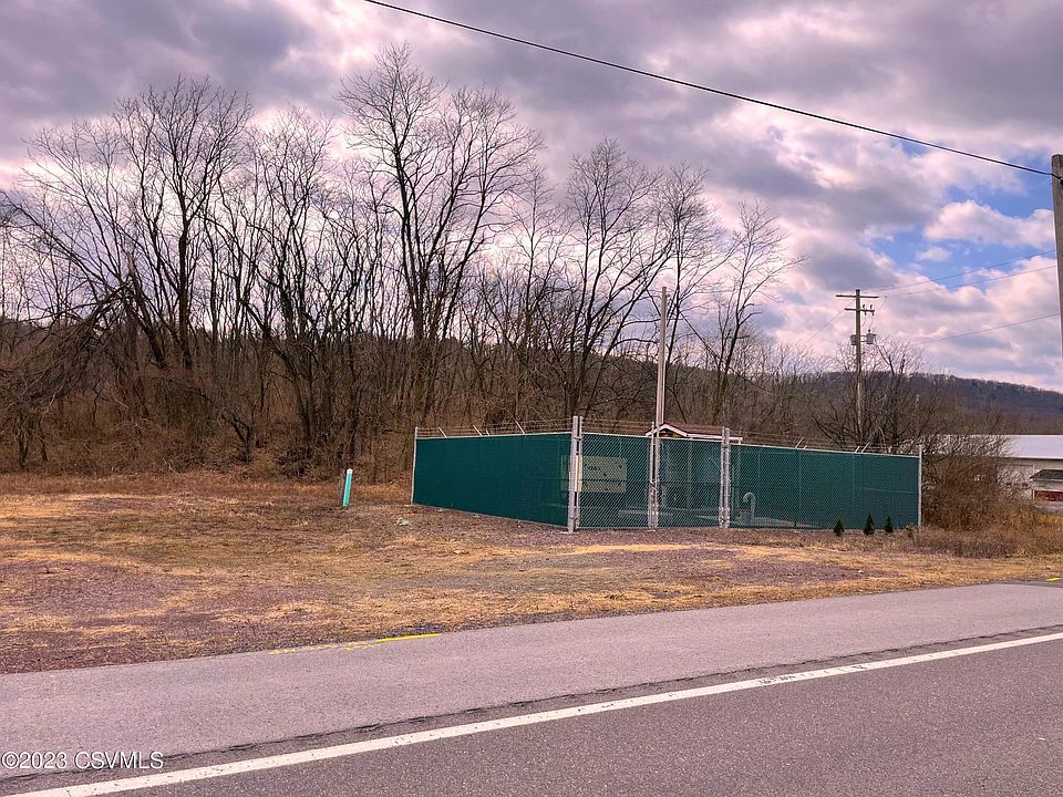 2nd image of 2262 Montour Blvd