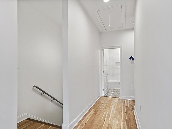2nd image of 1807 New Orleans St