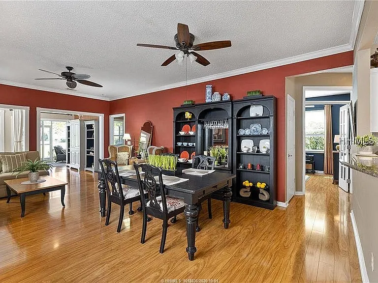 4 Twinkling Ct — Photo 3