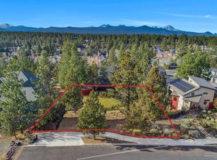 2915 NW Polarstar Ave, Bend, OR 97703