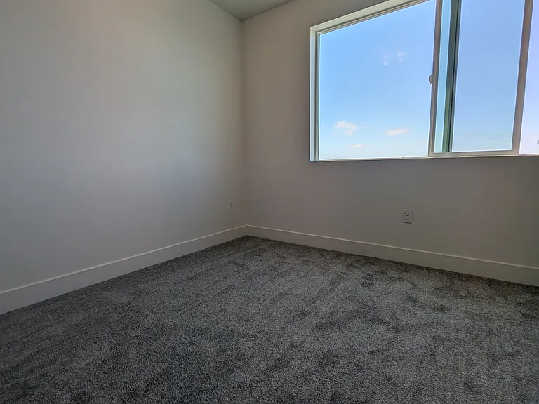 9877 Macarthur Blvd #A — Photo 38