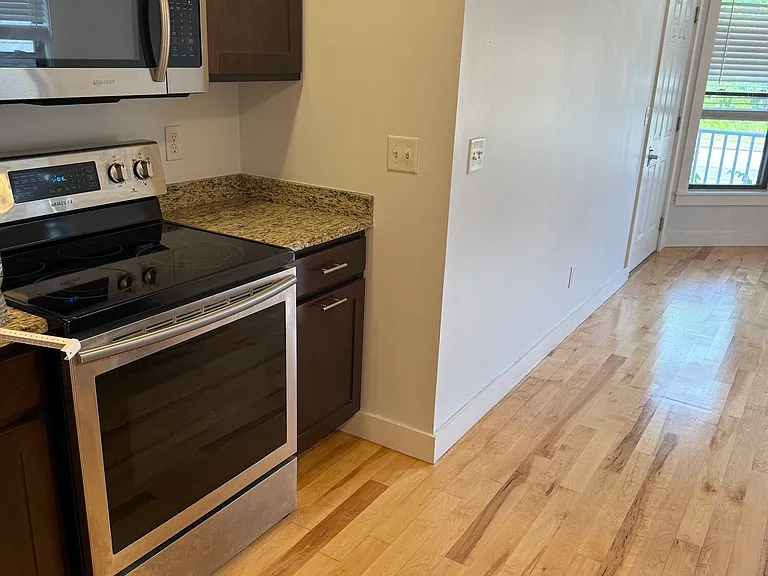 732 Forest Ave #1 — Photo 7